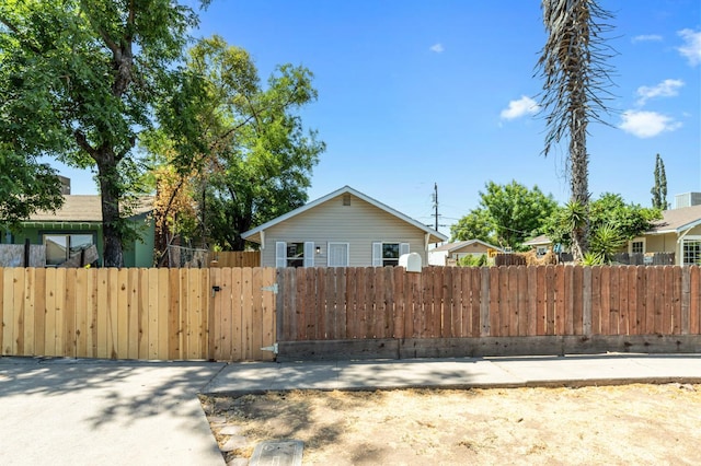 3268 E Pine Ave, Fresno, CA 93703 - photo 4