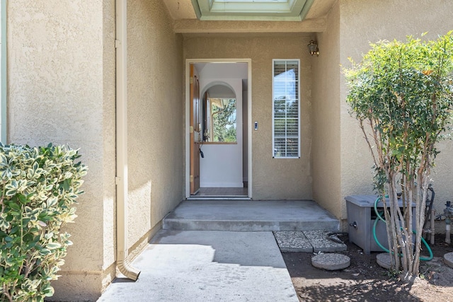 5137 W Stuart Ave, Fresno, CA 93722 - view of exterior entry with stucco siding