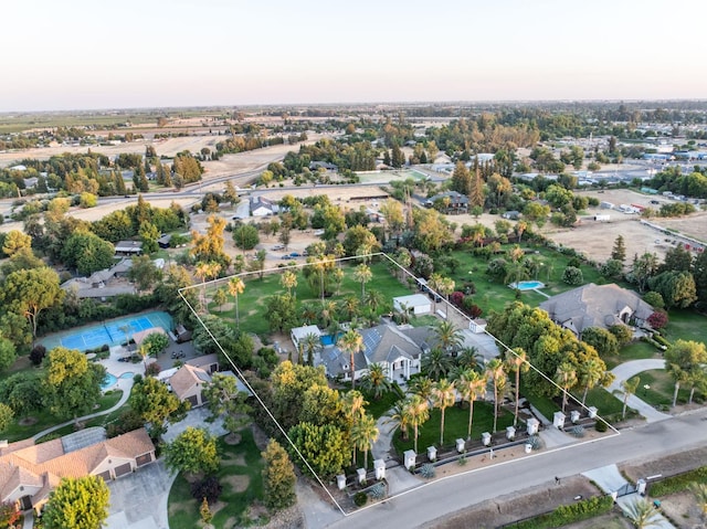 7207 E Bremer Ave, Fresno, CA 93737 - aerial view of residential area featuring property parcel outlined