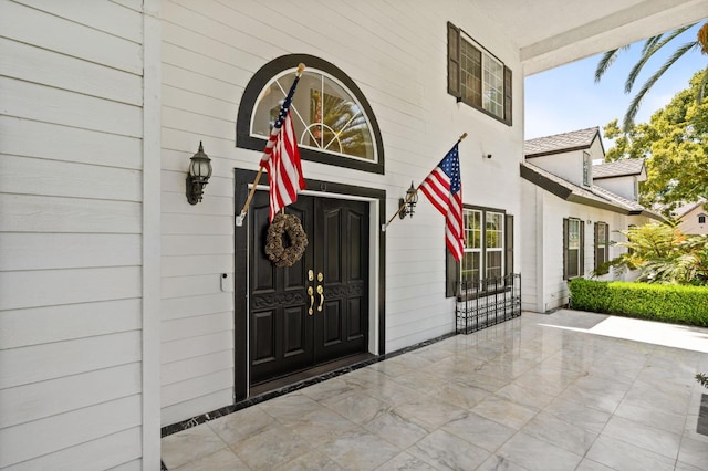 7207 E Bremer Ave, Fresno, CA 93737 - entrance to property featuring a porch