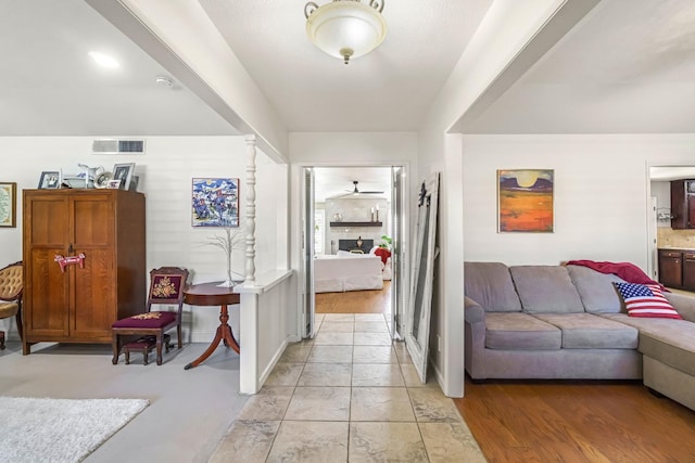 6658 N Thorne Ave, Fresno, CA 93711 - living area featuring a ceiling fan