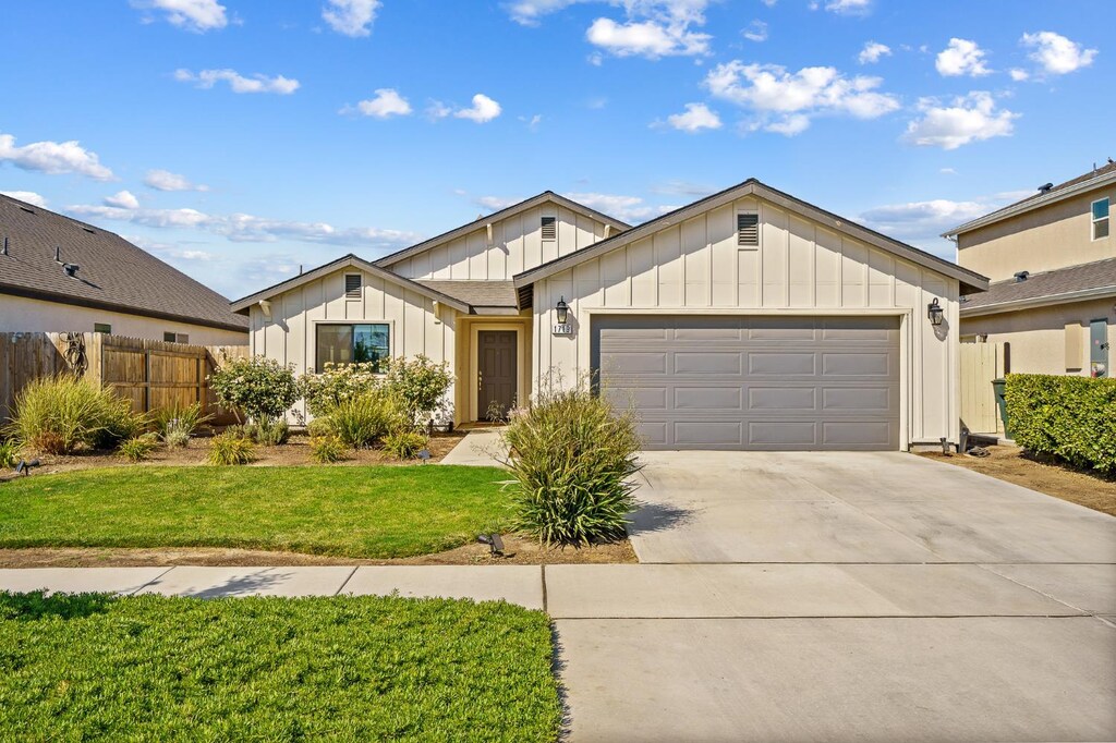 1719 S Dinky Creek Rd, Hanford, CA 93230 - photo 1