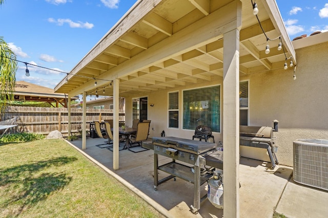 2403 W Robin Ave, Visalia, CA 93291 - view of patio / terrace