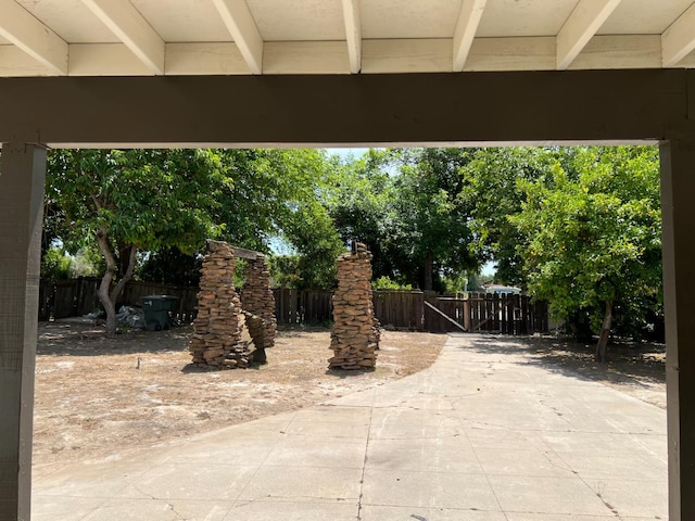 7013 N Maroa Ave, Pinedale, CA 93650 - view of patio