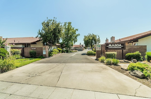 6338 N Maroa Ave Unit 115, Fresno, CA 93704 - view of concrete road