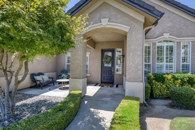 4994 W Minarets Ave, Fresno, CA 93722 - view of exterior entry with stucco siding