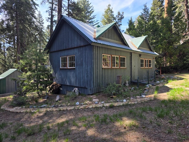 83703 Hazel, Wilsonia, CA 93633 - view of side of property with a metal roof