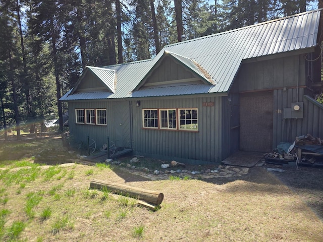 83703 Hazel, Wilsonia, CA 93633 - view of front of property with a metal roof