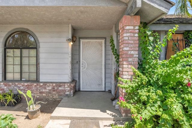 1401 S Villa Ave, Fresno, CA 93727 - property entrance with brick siding