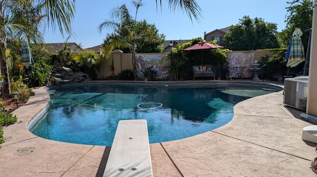 452 Rancho Mirage Rd, Madera, CA 93638 - view of pool with a patio and a diving board