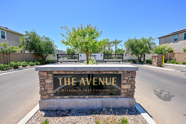 6317 E Malbec Dr, Fresno, CA 93727 - view of community sign