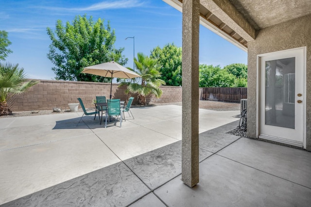 439 W Serena Ave, Clovis, CA 93619 - fenced backyard with a patio and outdoor dining space