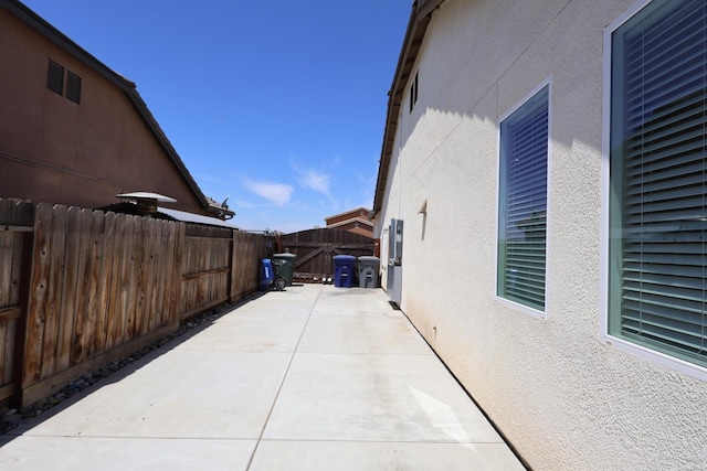 879 Hermosa Ave, Clovis, CA 93619 - view of patio / terrace