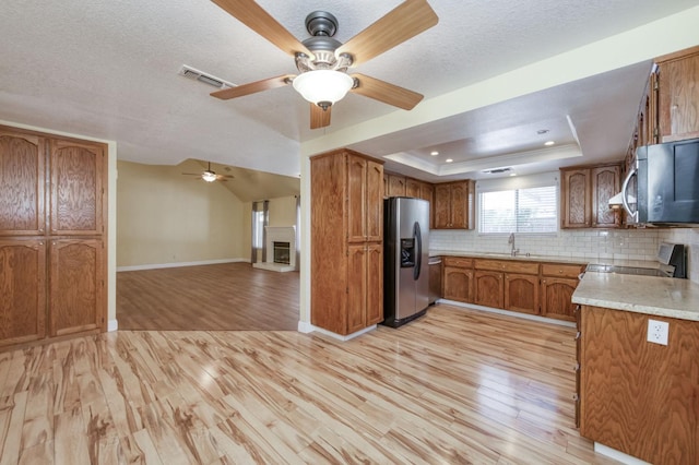 983 N Chapel Hill Ave, Clovis, CA 93611 - photo 11