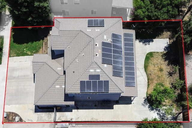 2720 San Jose Ave, Clovis, CA 93611 - aerial view of property and surrounding area featuring property parcel outlined