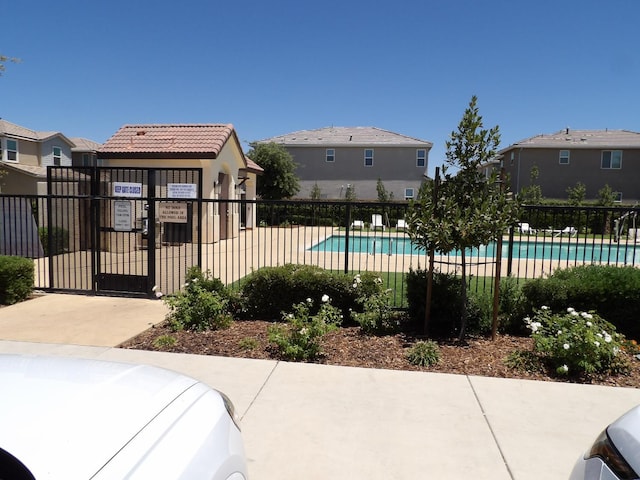 3725 Graystoke Way, Clovis, CA 93619 - view of community pool