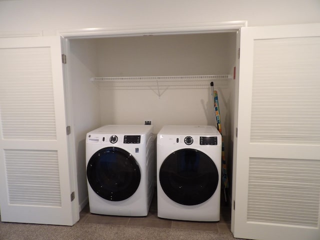 3725 Graystoke Way, Clovis, CA 93619 - laundry area with washer and clothes dryer and tile patterned floors