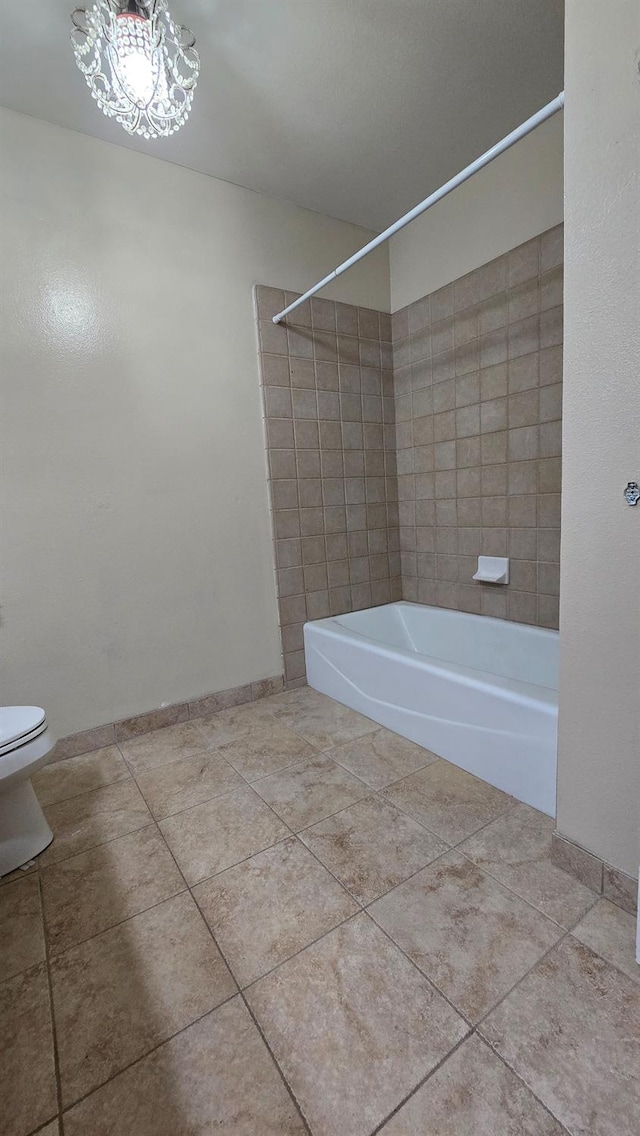 1386 E El Paso Ave, Fresno, CA 93720 - full bath featuring washtub / shower combination and tile patterned flooring
