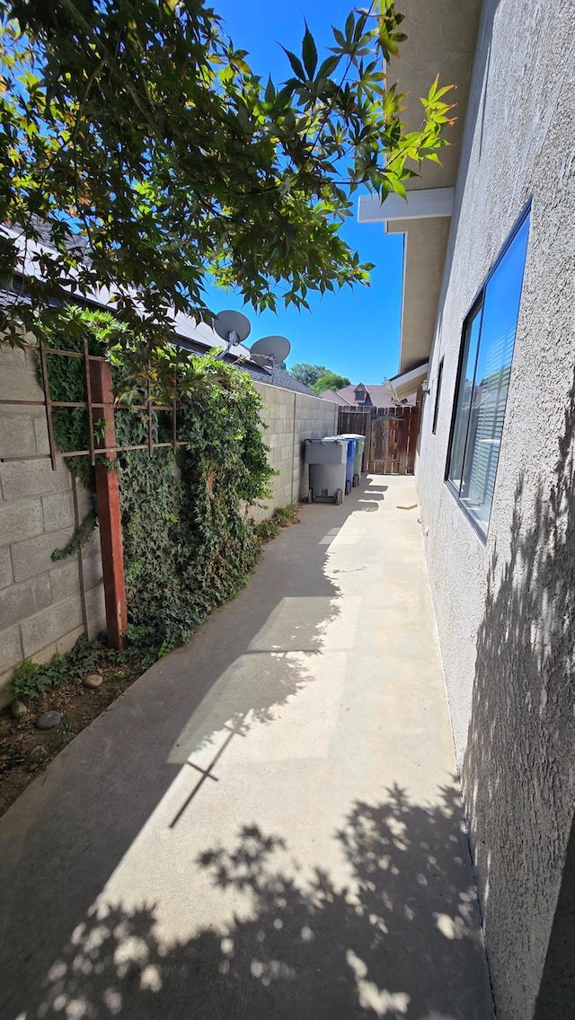 1386 E El Paso Ave, Fresno, CA 93720 - view of patio