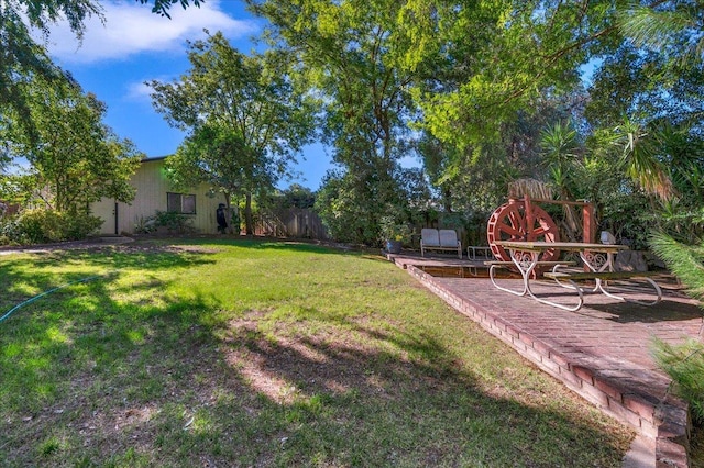 1649 W Menlo, Fresno, CA 93711 - view of yard
