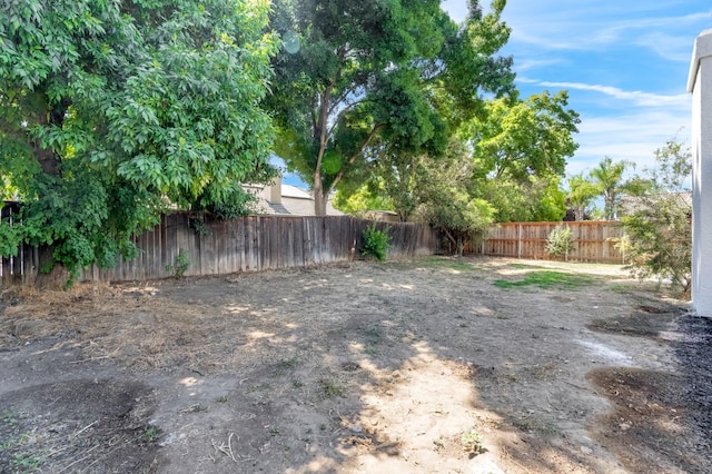 1033 Cypress Ct, Madera, CA 93637 - view of fenced backyard