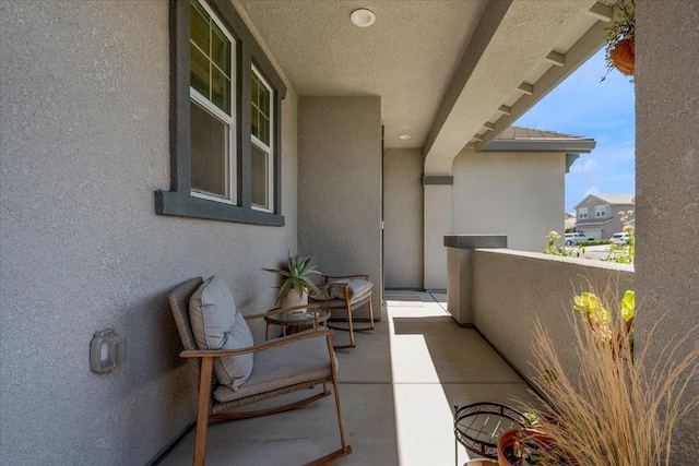 627 S Kandarian Ave, Fowler, CA 93625 - view of balcony