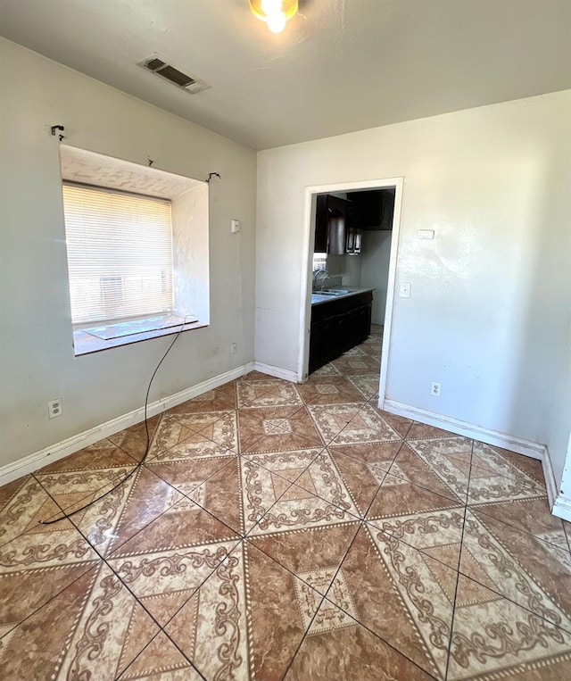 102 S Palm St S, Woodlake, CA 9328 - photo 4