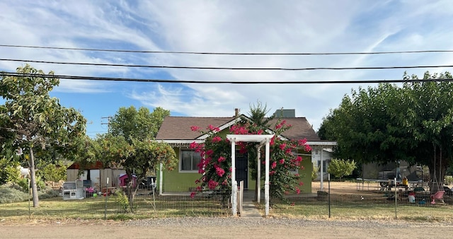 102 S Palm St S, Woodlake, CA 9328 - photo 1