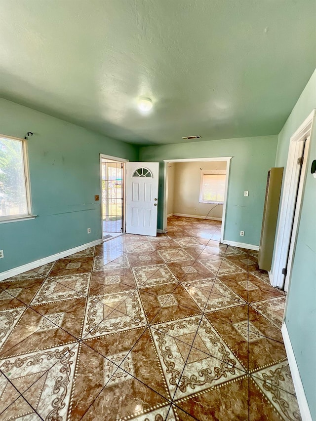 102 S Palm St S, Woodlake, CA 9328 - photo 2