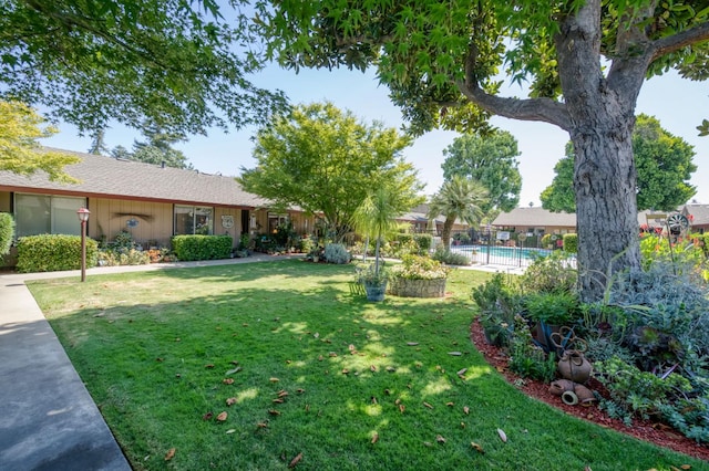 5090 N College Ave Unit 103, Fresno, CA 93704 - view of yard