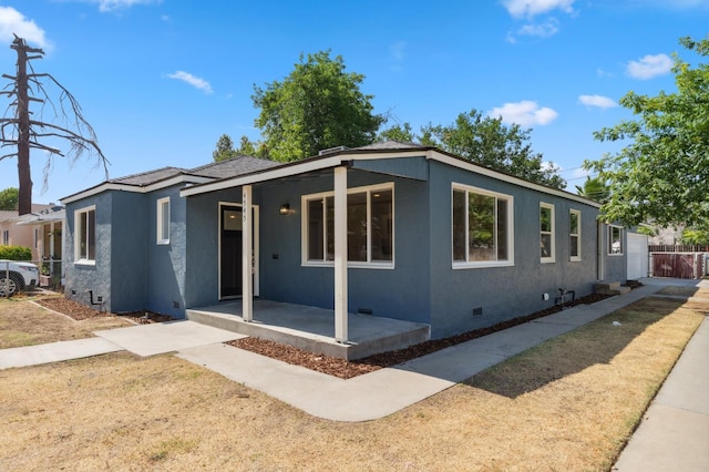 4545 E Grant Ave, Fresno, CA 93702 - view of front of house with crawl space and stucco siding