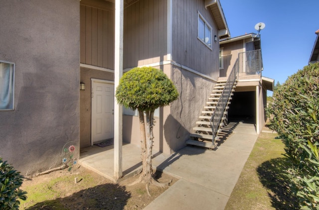 591 W Ashlan Ave, Clovis, CA 93612 - entrance to property