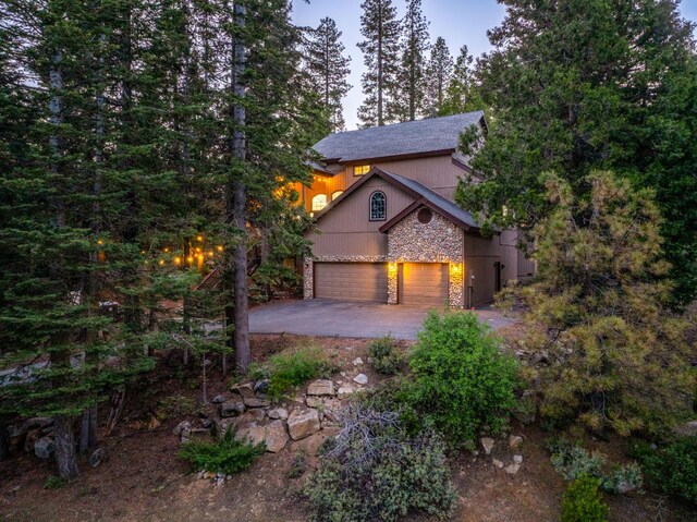 40416 Wild Rose Ln, Shaver Lake, CA 93664 - garage featuring driveway