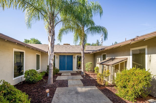 2805 W Spruce Ave, Fresno, CA 93711 - view of exterior entry featuring stucco siding