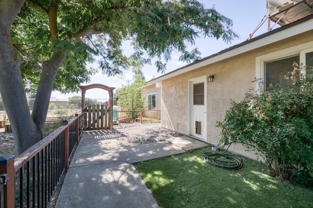 10311 E San Jose Ave, Clovis, CA 93619 - view of patio