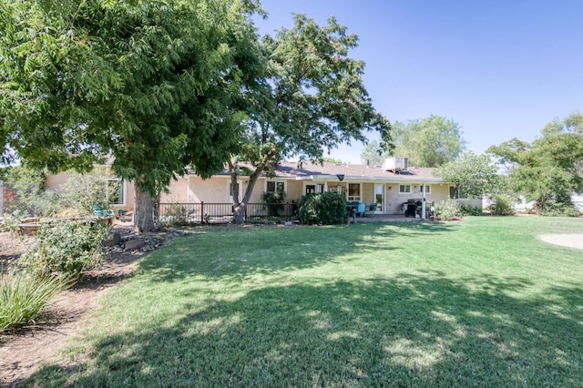10311 E San Jose Ave, Clovis, CA 93619 - view of front of home featuring stucco siding and a patio