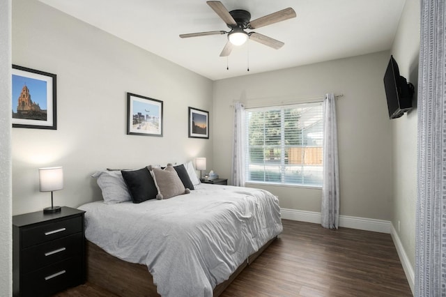 632 W Palo Alto Ave, Clovis, CA 93612 - bedroom featuring dark wood-style floors and ceiling fan