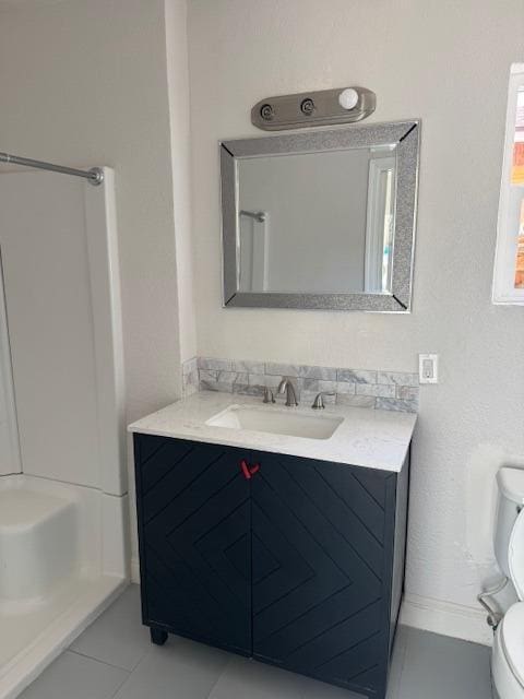 3922 E Lyell Ave, Fresno, CA 93702 - bathroom featuring tile patterned flooring and vanity