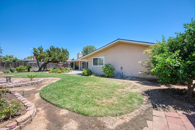3348 W Sierra Ave, Fresno, CA 93711 - view of yard with a patio