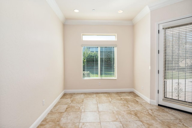 7399 N Riverside Dr, Fresno, CA 93722 - empty room featuring crown molding