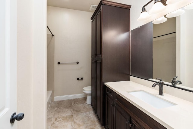 7399 N Riverside Dr, Fresno, CA 93722 - full bath featuring vanity and shower / bathtub combination