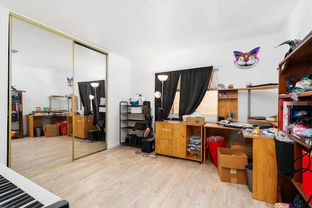 2575 S Willow Ave Unit 229, Fresno, CA 93725 - office area featuring wood finished floors