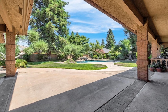 1917 Evergreen Pl, Madera, CA 93637 - fenced backyard with a patio area
