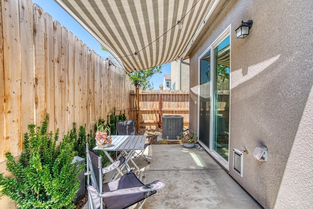 212 Arbor Dr S, Madera, CA 93636 - fenced backyard featuring a patio