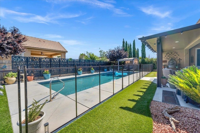 3982 Flint Ave, Clovis, CA 93619 - view of pool with a patio area