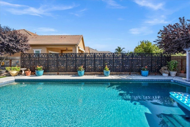 3982 Flint Ave, Clovis, CA 93619 - view of pool