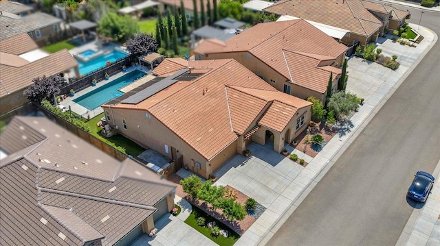 3982 Flint Ave, Clovis, CA 93619 - view from above of property with a pool