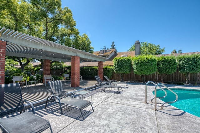 7047 N Teilman Ave Unit 102, Fresno, CA 93711 - fenced backyard featuring a patio and a pergola