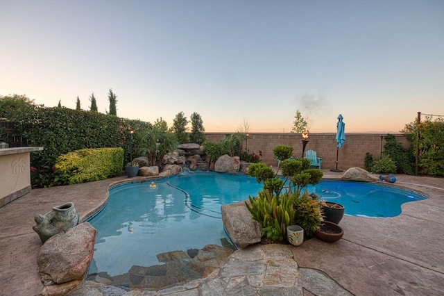 4367 Salem Ln, Clovis, CA 93619 - view of swimming pool featuring a fenced backyard and a patio