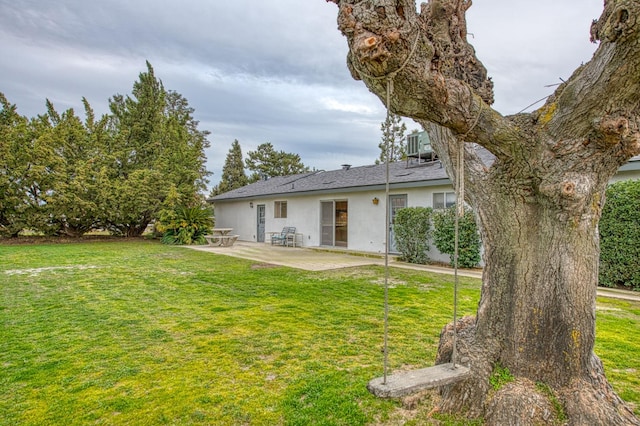 11016 E S Ave, Selma, CA 93662 - view of grassy yard featuring a patio area